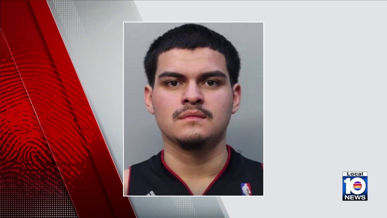 Miami man accused of impersonating police after alleged home invasion ...